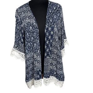 Front of Closet Blue & White Print Kimono With Lace Accents Size S